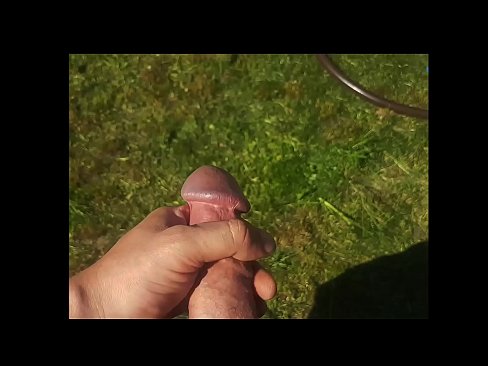 ❤️ Hot hottie fisting her pink pussy and cumming with a squirt in the summer garden ️❌ Porno at en-gb.elitemangas.top